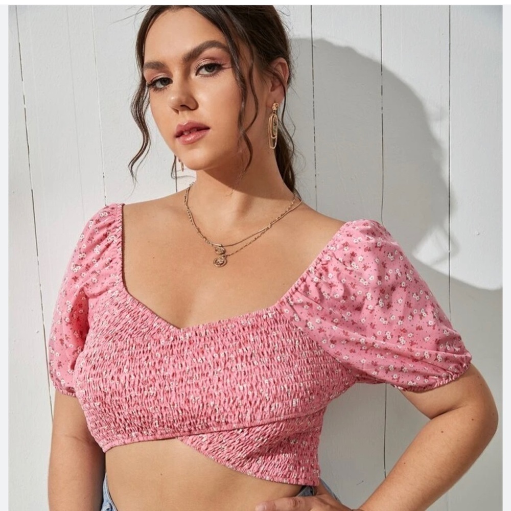 SHEIN Ditsy Floral Sweetheart Neck Wrap Blouse